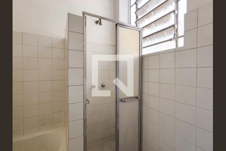 Casa à venda com 240m², 4 quartos e 4 vagasBanheiro 