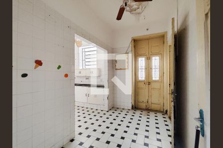 Casa à venda com 240m², 4 quartos e 4 vagasCopa