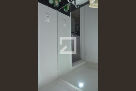 Apartamento à venda com 62m², 2 quartos e 2 vagasBanheiro Social