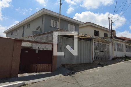 Casa à venda com 170m², 3 quartos e 2 vagasFachada