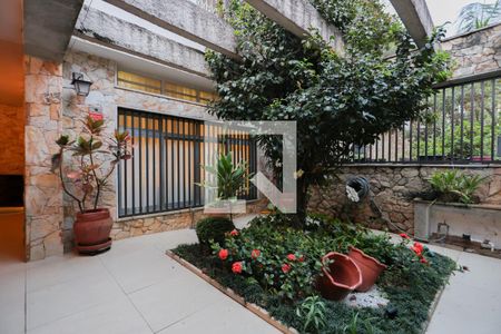 Casa à venda com 202m², 3 quartos e 2 vagas Casa à venda com 202m², 3 quartos e 2 vagasGaragem e jardim