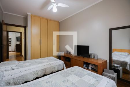 Casa à venda com 202m², 3 quartos e 2 vagas Casa à venda com 202m², 3 quartos e 2 vagasQuarto 1