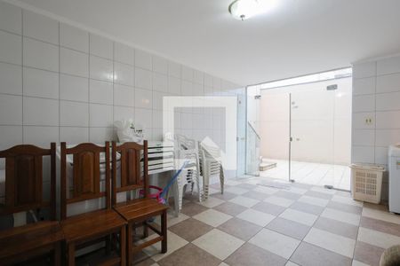 Casa à venda com 202m², 3 quartos e 2 vagas Casa à venda com 202m², 3 quartos e 2 vagasÁrea de serviço