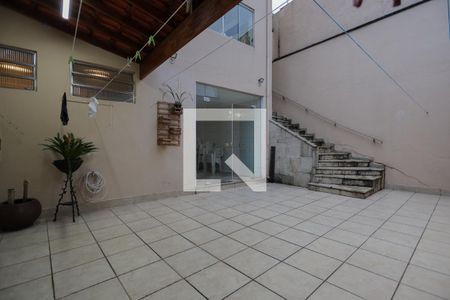 Casa à venda com 202m², 3 quartos e 2 vagas Casa à venda com 202m², 3 quartos e 2 vagasQuintal e Churrasqueira