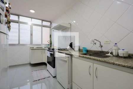 Casa à venda com 202m², 3 quartos e 2 vagas Casa à venda com 202m², 3 quartos e 2 vagasCozinha
