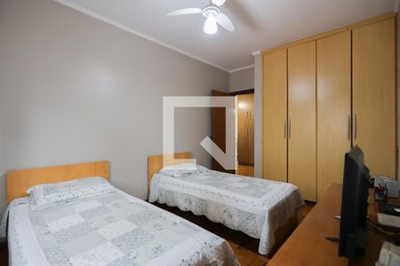 Casa à venda com 202m², 3 quartos e 2 vagas Casa à venda com 202m², 3 quartos e 2 vagasQuarto 1