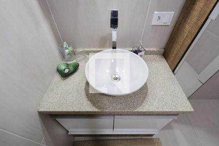 Casa à venda com 202m², 3 quartos e 2 vagas Casa à venda com 202m², 3 quartos e 2 vagasBanheiro da Suíte