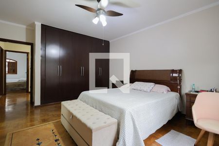 Casa à venda com 202m², 3 quartos e 2 vagas Casa à venda com 202m², 3 quartos e 2 vagasSuíte