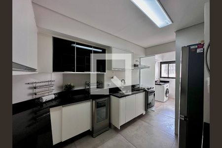 Apartamento à venda com 110m², 3 quartos e 2 vagas Apartamento à venda com 110m², 3 quartos e 2 vagasCozinha