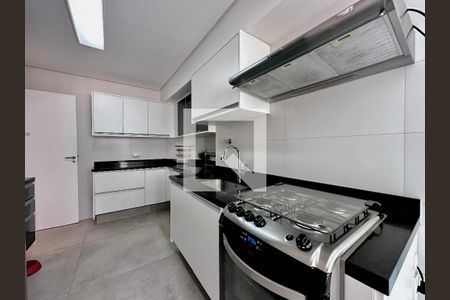 Apartamento à venda com 110m², 3 quartos e 2 vagas Apartamento à venda com 110m², 3 quartos e 2 vagasCozinha