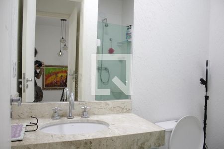 Casa de condomínio à venda com 174m², 3 quartos e 4 vagasBanheiro da Suíte 3