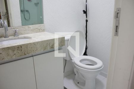 Casa de condomínio à venda com 174m², 3 quartos e 4 vagasBanheiro da Suíte 3