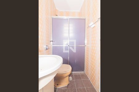 Casa para alugar com 185m², 3 quartos e 1 vaga Casa para alugar com 185m², 3 quartos e 1 vagaBanheiro 2