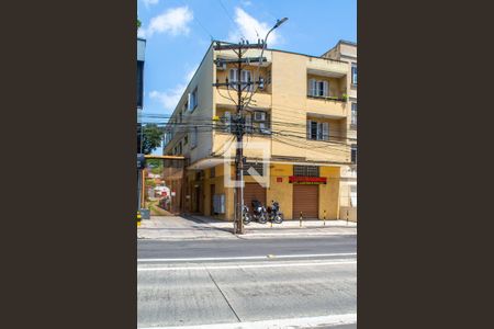 Apartamento para alugar com 120m², 3 quartos e sem vaga Apartamento para alugar com 120m², 3 quartos e sem vagaFachada