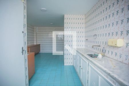 Casa para alugar com 216m², 3 quartos e 3 vagas Casa para alugar com 216m², 3 quartos e 3 vagasCozinha