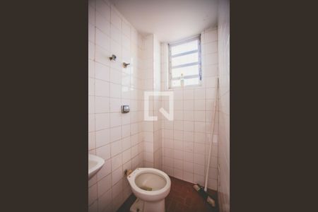 Casa para alugar com 216m², 3 quartos e 3 vagas Casa para alugar com 216m², 3 quartos e 3 vagasBanheiro de Serviço