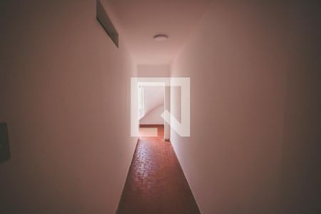 Casa para alugar com 216m², 3 quartos e 3 vagas Casa para alugar com 216m², 3 quartos e 3 vagasCorredor