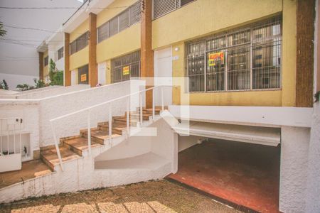 Casa para alugar com 216m², 3 quartos e 3 vagas Casa para alugar com 216m², 3 quartos e 3 vagasGaragem