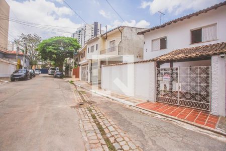 Casa para alugar com 163m², 3 quartos e 1 vagaFachada