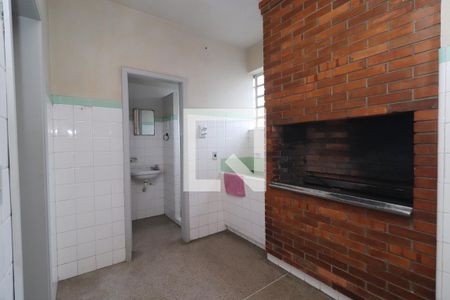 Casa para alugar com 320m², 4 quartos e 2 vagasÁrea comum - Churrasqueira