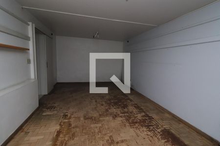 Casa para alugar com 320m², 4 quartos e 2 vagassala 04