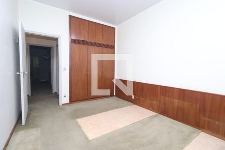 Casa para alugar com 320m², 4 quartos e 2 vagasQuarto 01