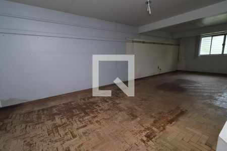 Casa para alugar com 320m², 4 quartos e 2 vagassala 04