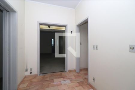 Casa para alugar com 320m², 4 quartos e 2 vagasHall de entrada