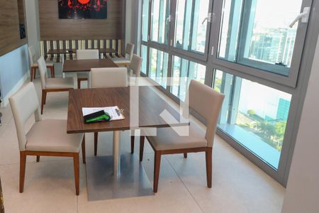 Apartamento à venda com 40m², 1 quarto e 1 vaga Apartamento à venda com 40m², 1 quarto e 1 vagaÁrea comum - Salão de festas