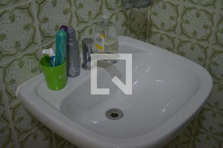 Casa à venda com 158m², 3 quartos e 2 vagasBanheiro Social