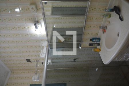 Casa à venda com 158m², 3 quartos e 2 vagasBanheiro Social