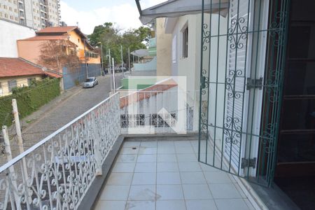 Casa à venda com 158m², 3 quartos e 2 vagasSacada