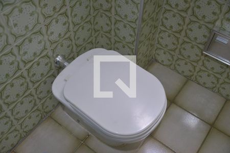 Casa à venda com 158m², 3 quartos e 2 vagasBanheiro Social