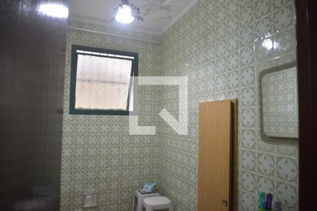 Casa à venda com 158m², 3 quartos e 2 vagasBanheiro Social