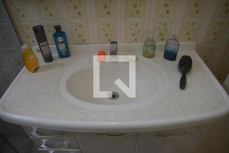 Casa à venda com 158m², 3 quartos e 2 vagasBanheiro Social