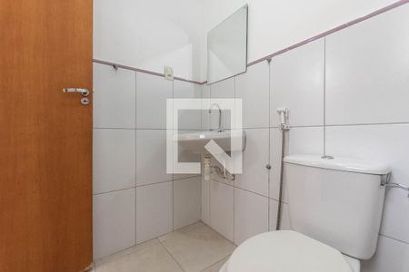 Casa à venda com 71m², 2 quartos e sem vagaBanheiro (primeiro andar)