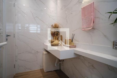 Casa à venda com 150m², 3 quartos e 2 vagas Casa à venda com 150m², 3 quartos e 2 vagasBanheiro