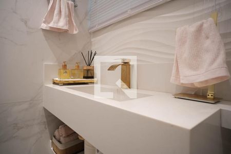 Casa à venda com 150m², 3 quartos e 2 vagas Casa à venda com 150m², 3 quartos e 2 vagasBanheiro