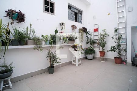 Casa à venda com 150m², 3 quartos e 2 vagas Casa à venda com 150m², 3 quartos e 2 vagasÁrea Externa