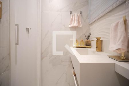 Casa à venda com 150m², 3 quartos e 2 vagas Casa à venda com 150m², 3 quartos e 2 vagasBanheiro