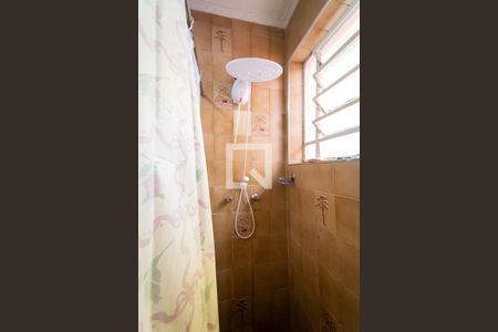 Casa à venda com 180m², 2 quartos e 2 vagas Casa à venda com 180m², 2 quartos e 2 vagasBanheiro