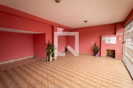 Casa à venda com 180m², 2 quartos e 2 vagas Casa à venda com 180m², 2 quartos e 2 vagasGaragem