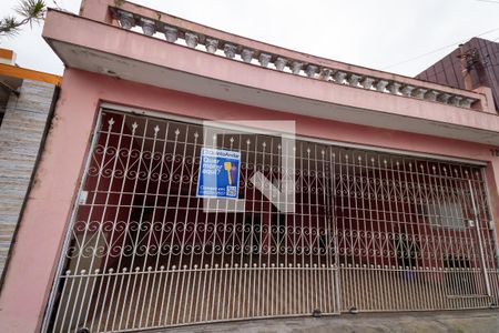 Casa à venda com 180m², 2 quartos e 2 vagas Casa à venda com 180m², 2 quartos e 2 vagasFachada / Plaquinha