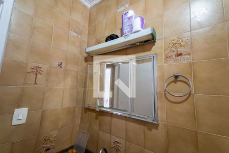 Casa à venda com 180m², 2 quartos e 2 vagas Casa à venda com 180m², 2 quartos e 2 vagasBanheiro