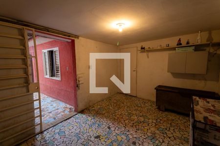 Casa à venda com 180m², 2 quartos e 2 vagas Casa à venda com 180m², 2 quartos e 2 vagasÁrea de Serviço