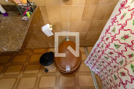 Casa à venda com 180m², 2 quartos e 2 vagas Casa à venda com 180m², 2 quartos e 2 vagasBanheiro