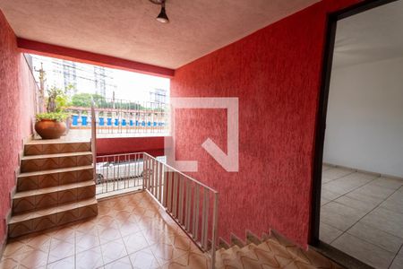 Casa à venda com 180m², 2 quartos e 2 vagas Casa à venda com 180m², 2 quartos e 2 vagasHall de entrada