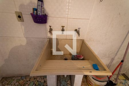 Casa à venda com 180m², 2 quartos e 2 vagas Casa à venda com 180m², 2 quartos e 2 vagasÁrea de Serviço