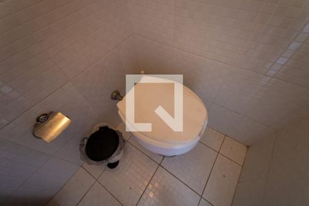 Casa à venda com 180m², 2 quartos e 2 vagas Casa à venda com 180m², 2 quartos e 2 vagasBanheiro de serviço