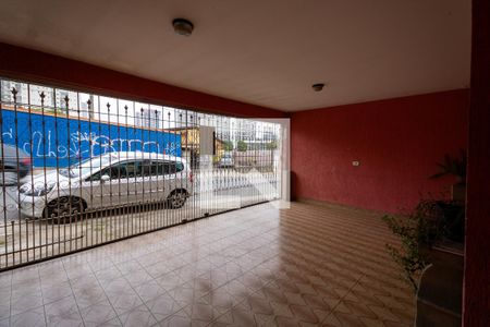 Casa à venda com 180m², 2 quartos e 2 vagas Casa à venda com 180m², 2 quartos e 2 vagasGaragem